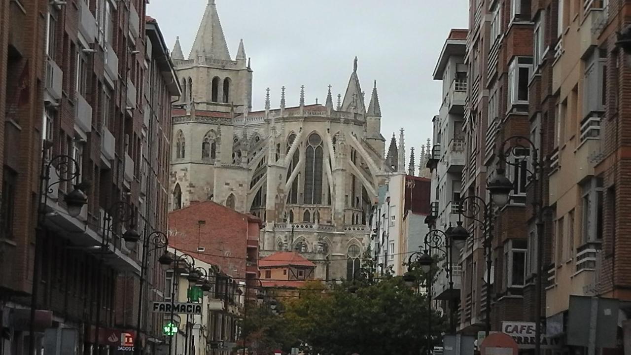 Apartamento Reformado Junto A La Catedral Leão Exterior foto